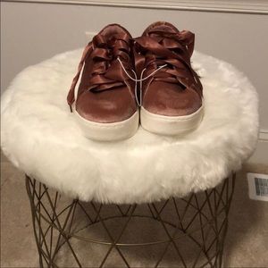 Steve Madden plush velvet shoes.